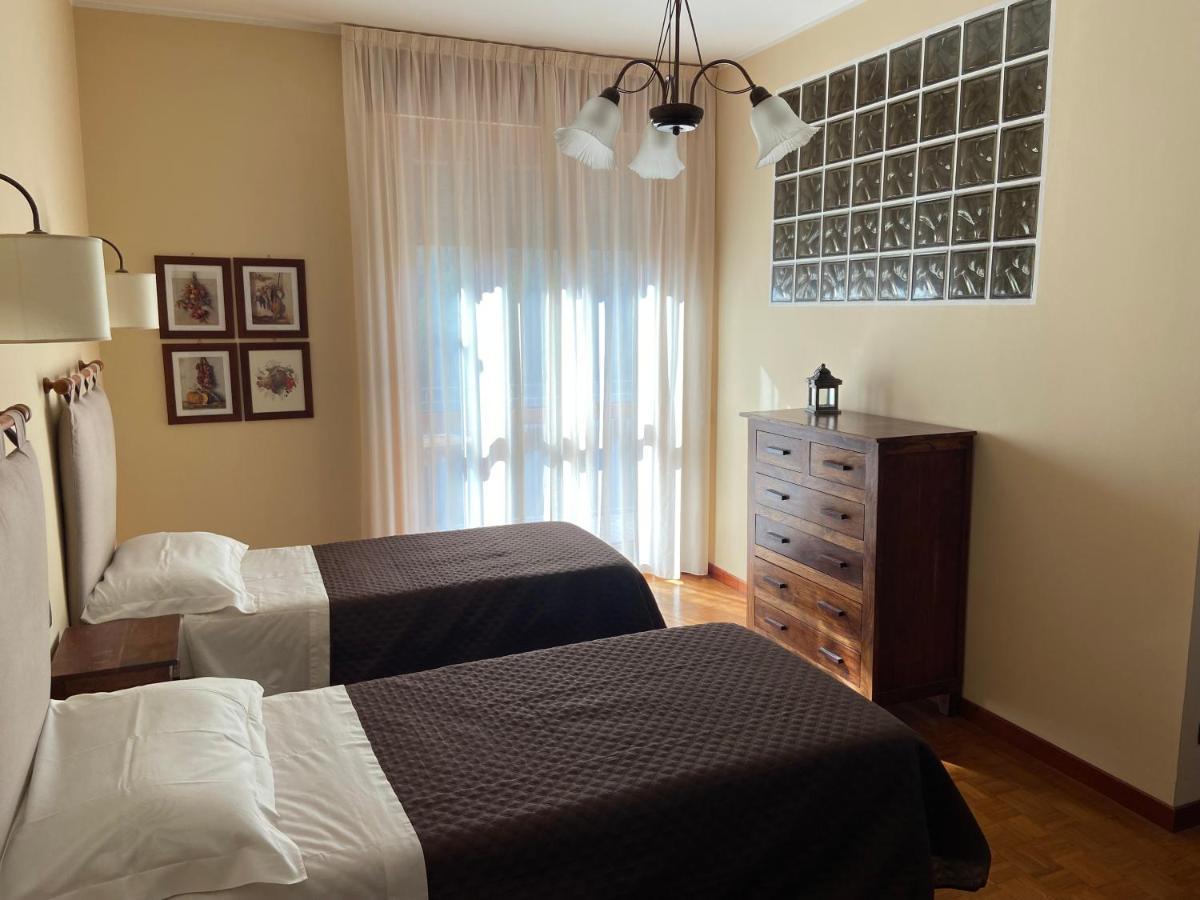 Bed and Breakfast La Via Del Sole Суза Экстерьер фото