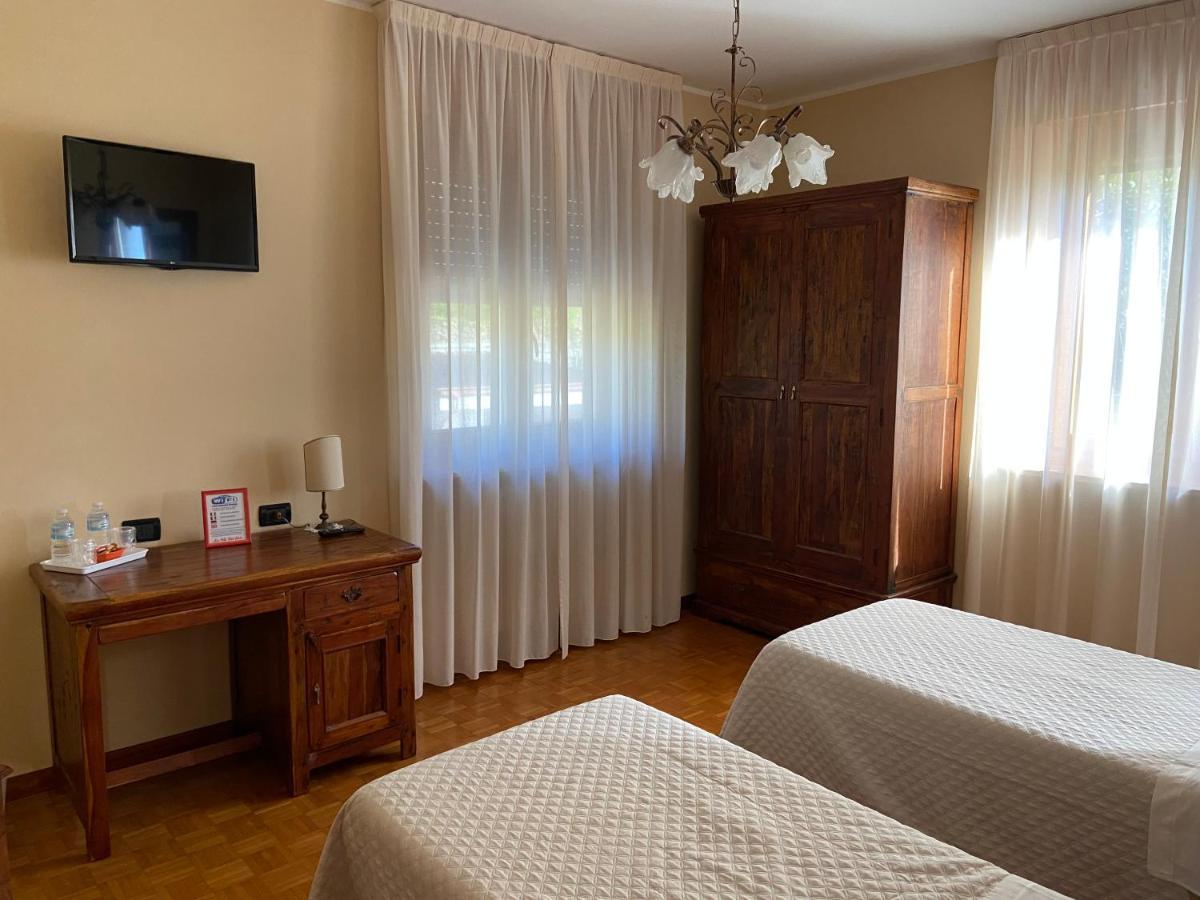 Bed and Breakfast La Via Del Sole Суза Экстерьер фото