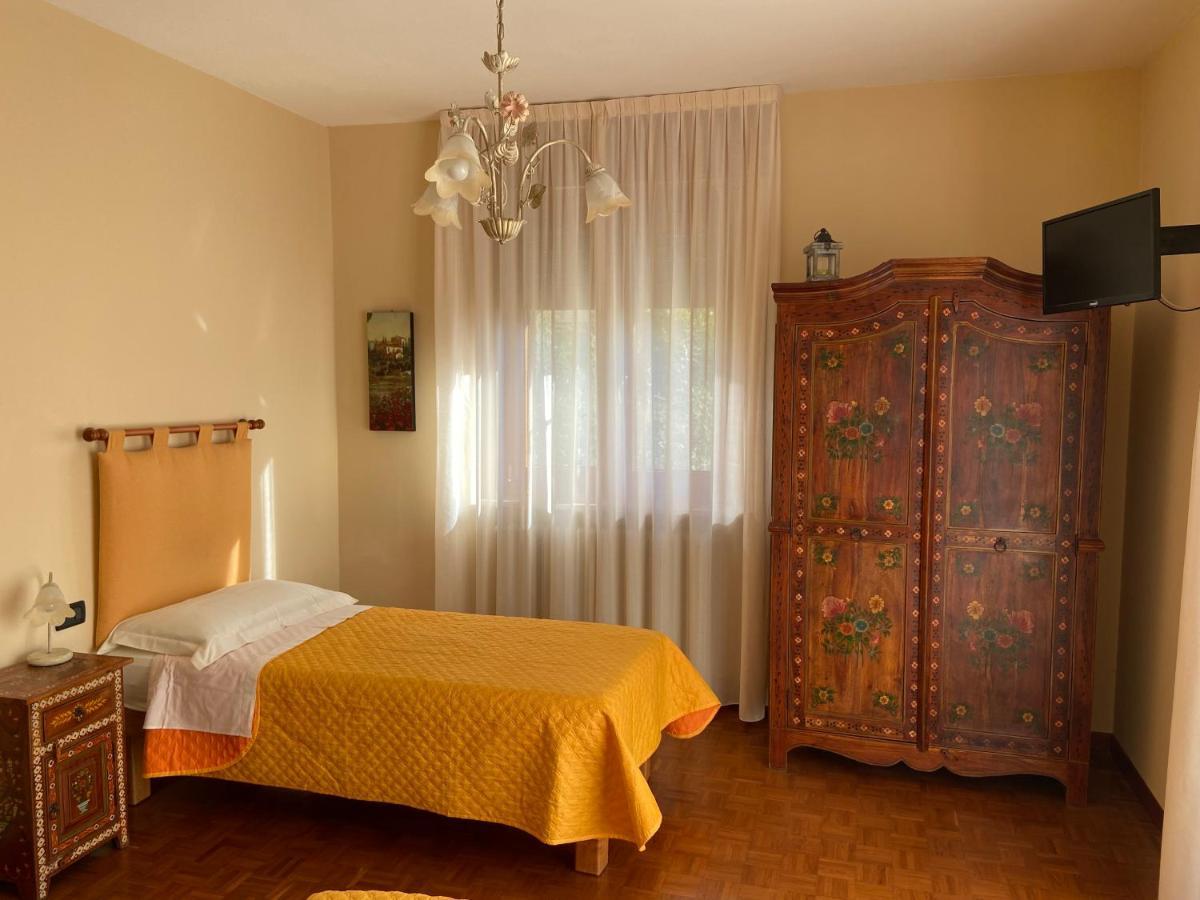 Bed and Breakfast La Via Del Sole Суза Экстерьер фото