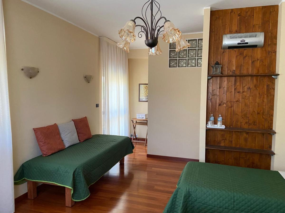 Bed and Breakfast La Via Del Sole Суза Экстерьер фото