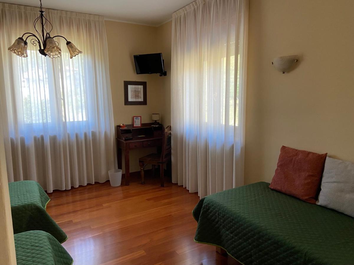 Bed and Breakfast La Via Del Sole Суза Экстерьер фото