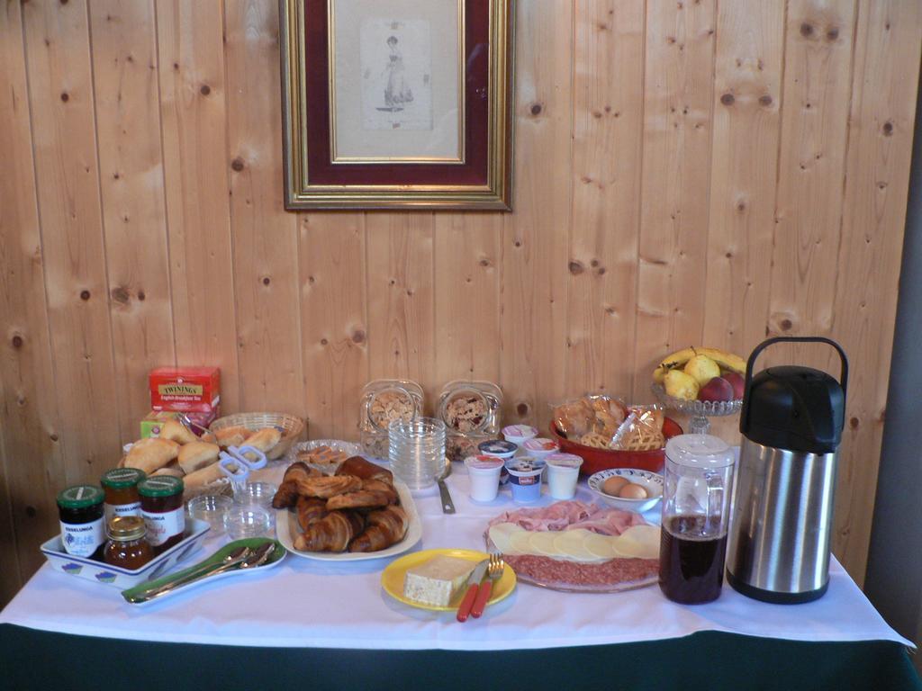 Bed and Breakfast La Via Del Sole Суза Экстерьер фото