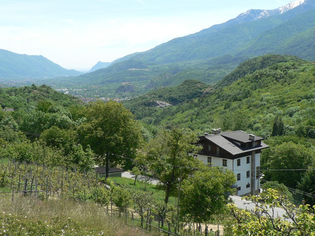 Bed and Breakfast La Via Del Sole Суза Экстерьер фото